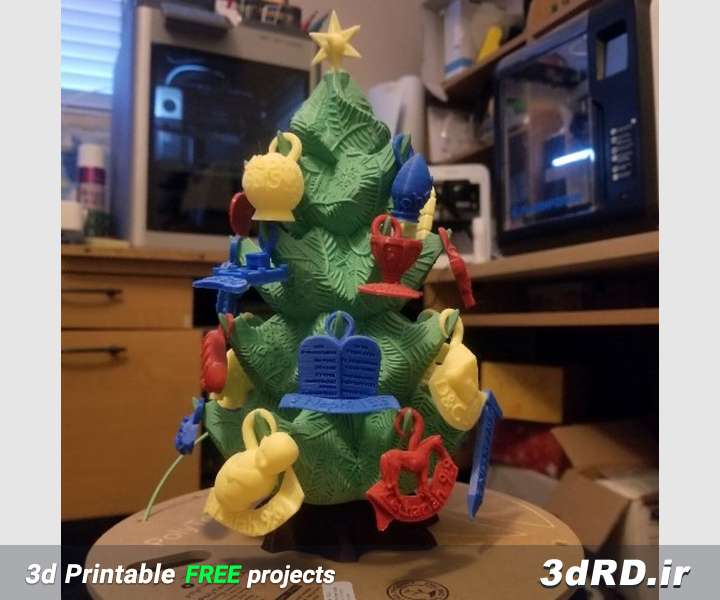 دانلود طرح سه بعدی درخت کریسمس رومیزی با تزئینات